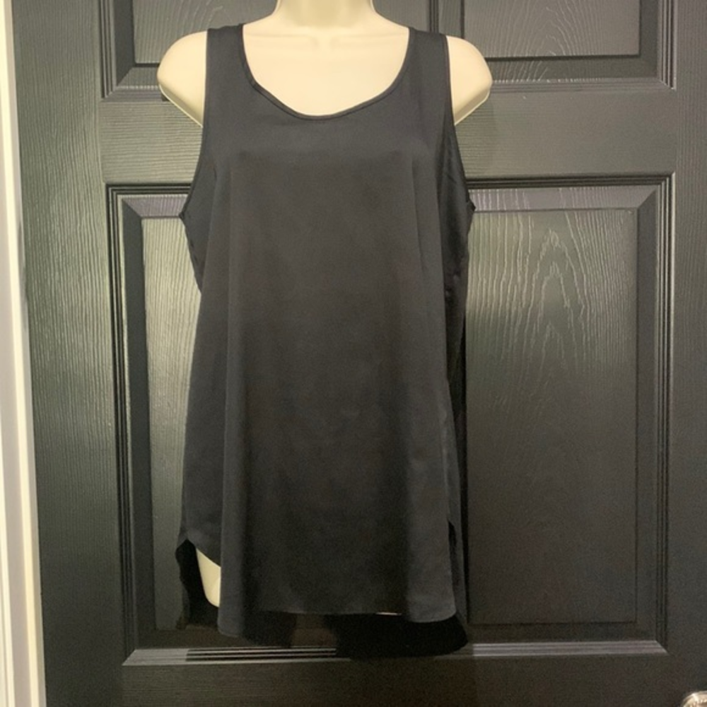 Ann Taylor Loft Black Sleeveless Top Buttons down back size M